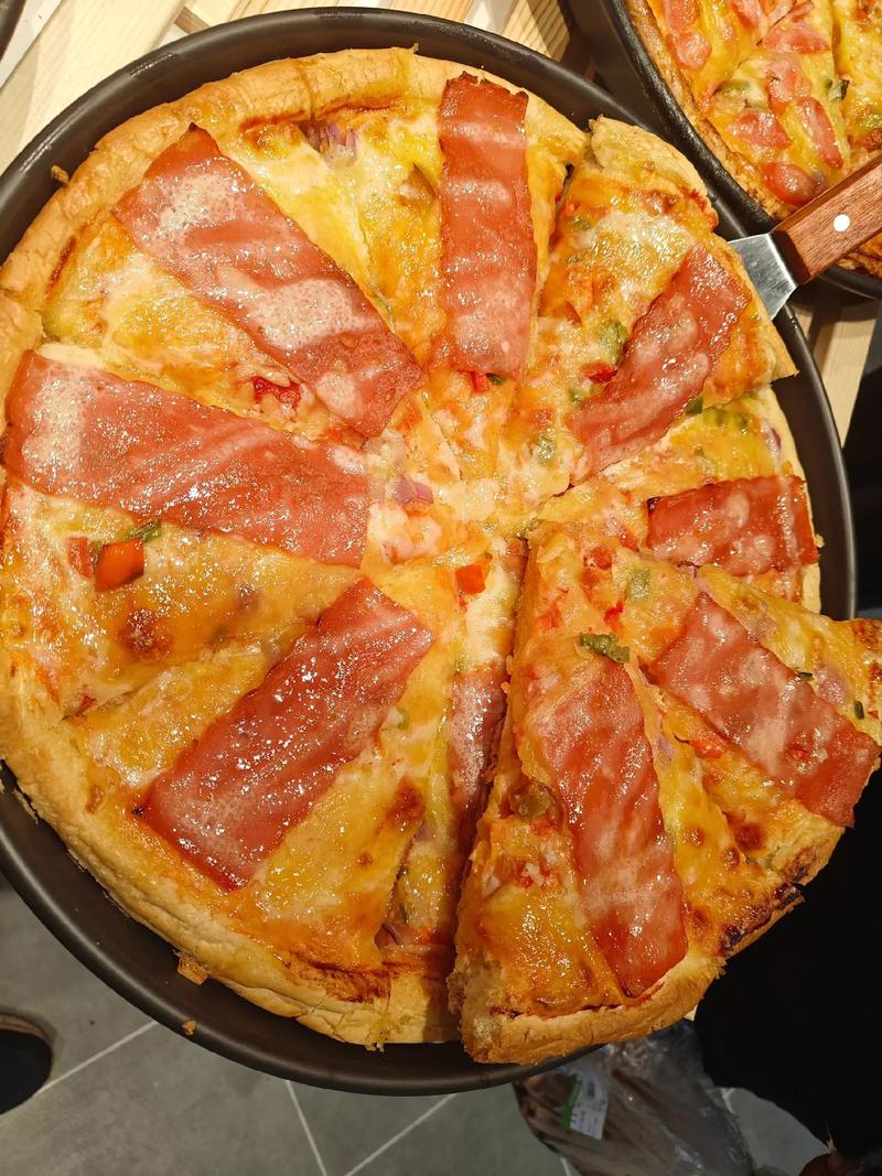 海鲜大狂欢比萨 好吃吗-图3