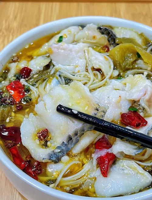 酸菜鱼家常做法全家分享，有哪些简单易学的？-图2