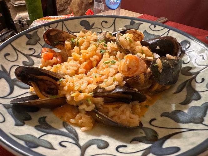 海鲜大狂欢比萨到底辣不辣?-图2 海鲜大狂欢比萨到底辣不辣?-图2