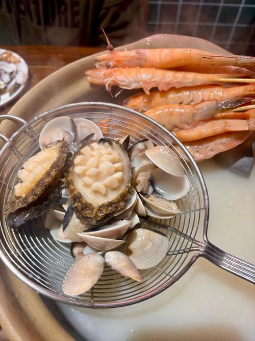 不辣海鲜排骨火锅怎么做才够鲜？-图3