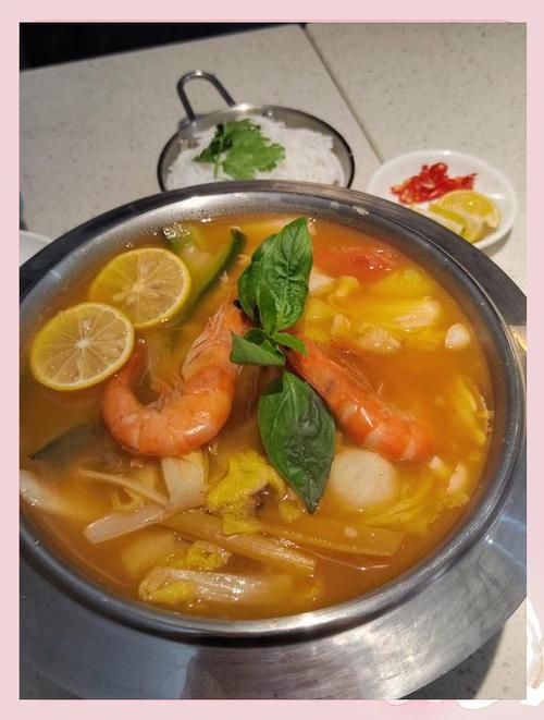 港式海鲜火锅底料如何调出地道鲜味？-图1