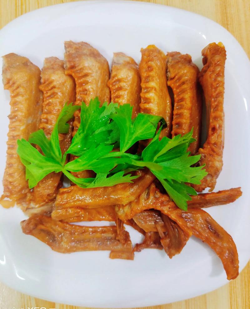 家常卤鸭翅怎么做？全家爱吃秘诀在哪？-图2