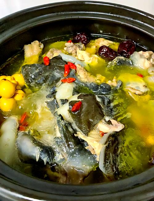 鸡汤里面可以放海鲜吗-图1 鸡汤里面可以放海鲜吗-图1