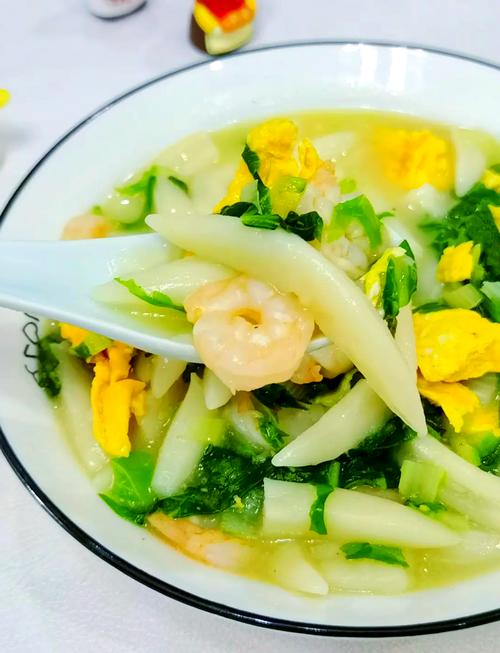 海鲜蔬菜疙瘩汤怎么做?-图2 海鲜蔬菜疙瘩汤怎么做?-图2