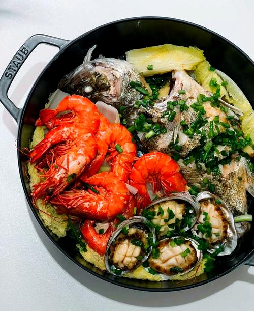 无水海鲜锅怎么做才鲜嫩多汁？-图3