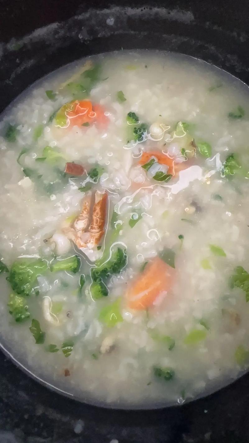 海鲜黑米饭怎么做？-图2