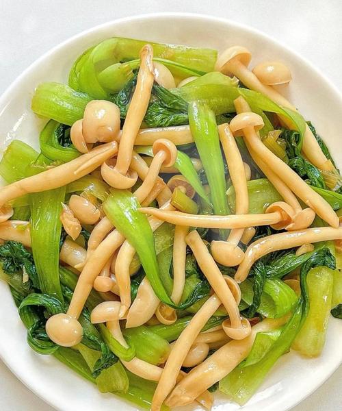 海鲜菇炒白菜如何炒出鲜嫩入味？-图2