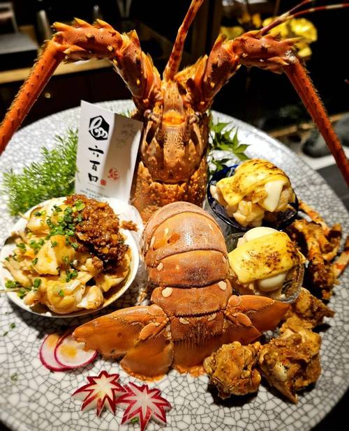 澳洲龙虾海鲜大餐图，诱人还是摆拍？-图2