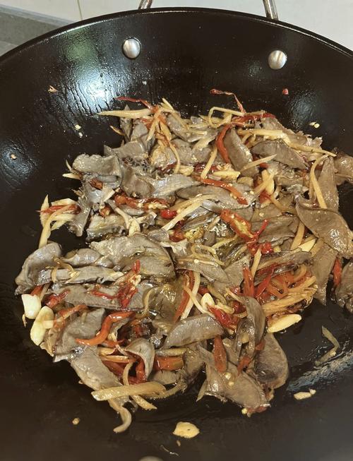 猪心怎么做才好吃?家常做法全解!-图1 猪心怎么做才好吃?家常做法全解!-图1