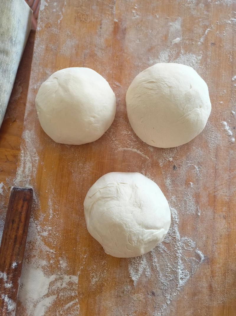 家常烫面饼怎么做?做法大全家常烫面饼-图3 家常烫面饼怎么做?做法大全家常烫面饼-图3