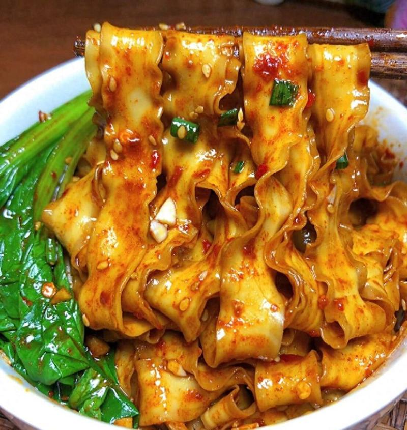 家常宽面怎么做？做法有哪些？-图2