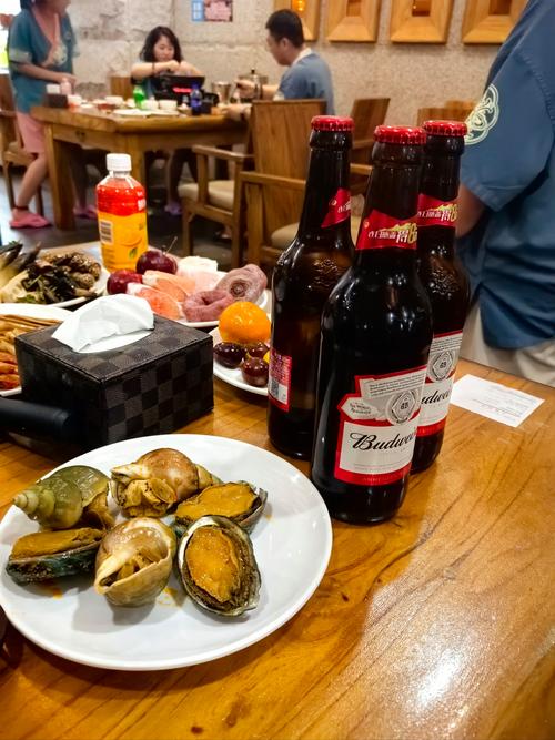 海鲜配啤酒，痛风风险高吗？-图1