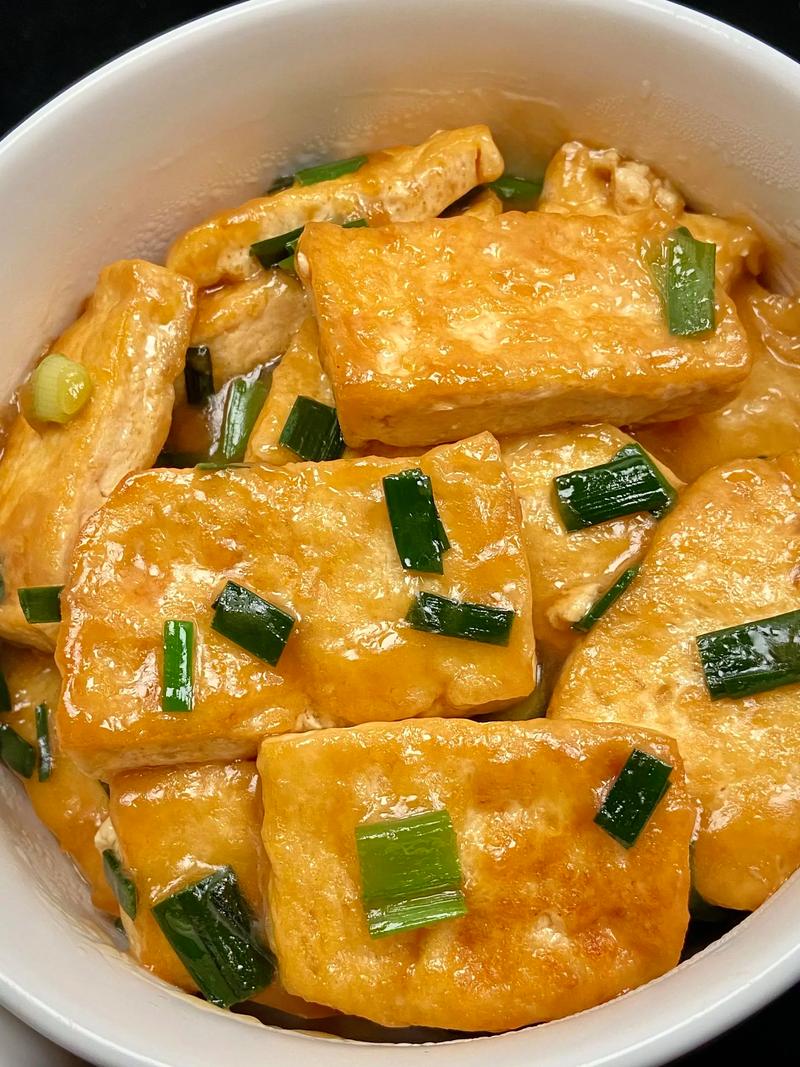 家常煎豆腐怎么做才不碎又入味？-图1