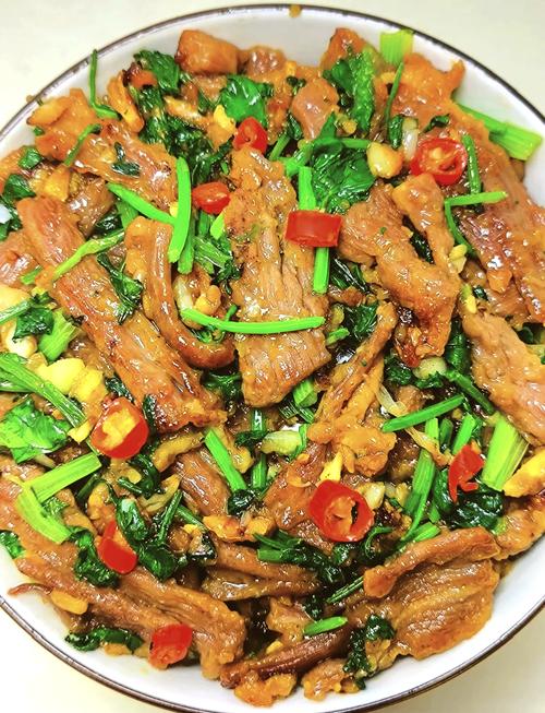 家常炒牛肉怎么做才嫩滑入味？-图3