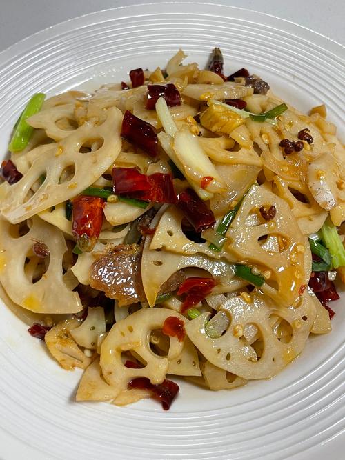 甜莲藕怎么做才家常入味？-图2