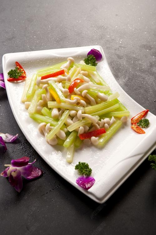 海鲜菇胡萝卜芹菜怎么搭配最鲜?-图2 海鲜菇胡萝卜芹菜怎么搭配最鲜?-图2