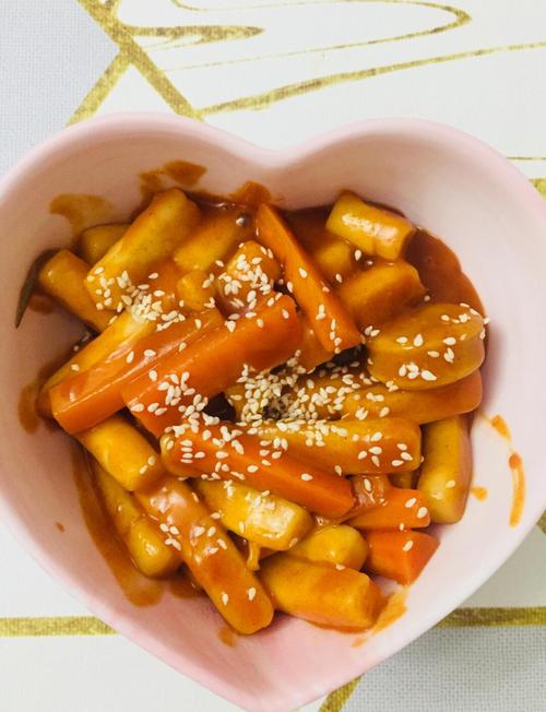 家常辣年糕怎么做才够味?-图1 家常辣年糕怎么做才够味?-图1