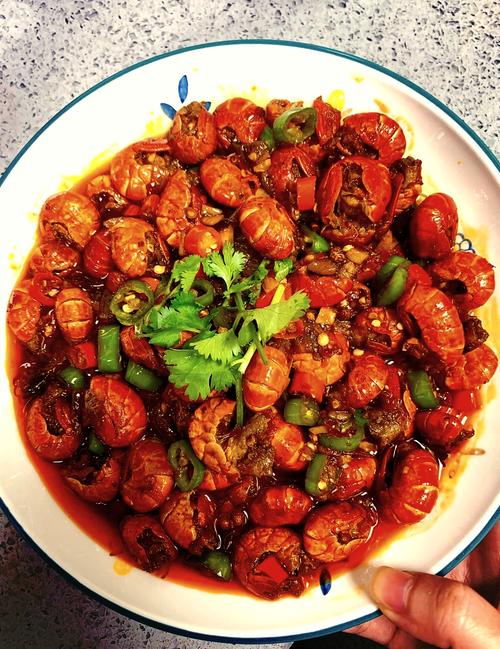 家常炒龙虾怎么做才好吃？-图2