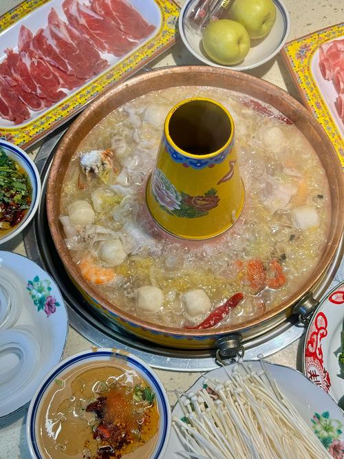 炖酸菜能搭配哪些海鲜？-图1