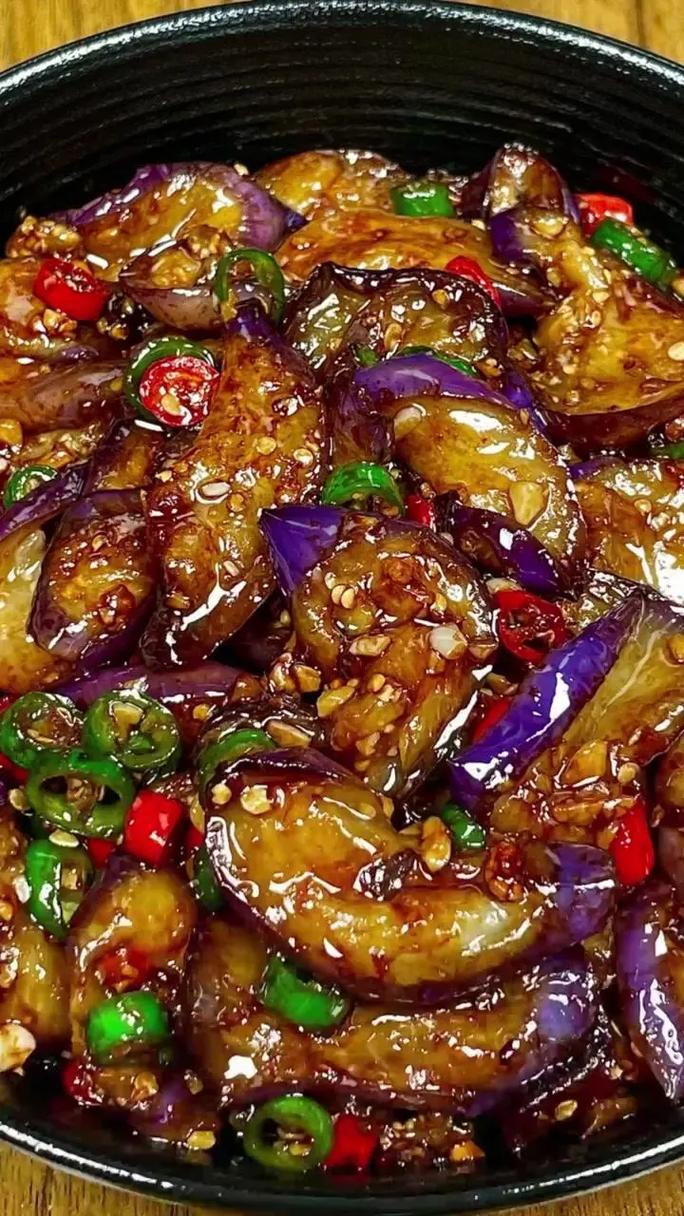 紫茄子怎么做家常又好吃?-图3 紫茄子怎么做家常又好吃?-图3