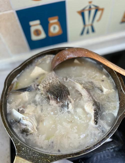 鲤鱼汤家常做法有哪些?-图1 鲤鱼汤家常做法有哪些?-图1