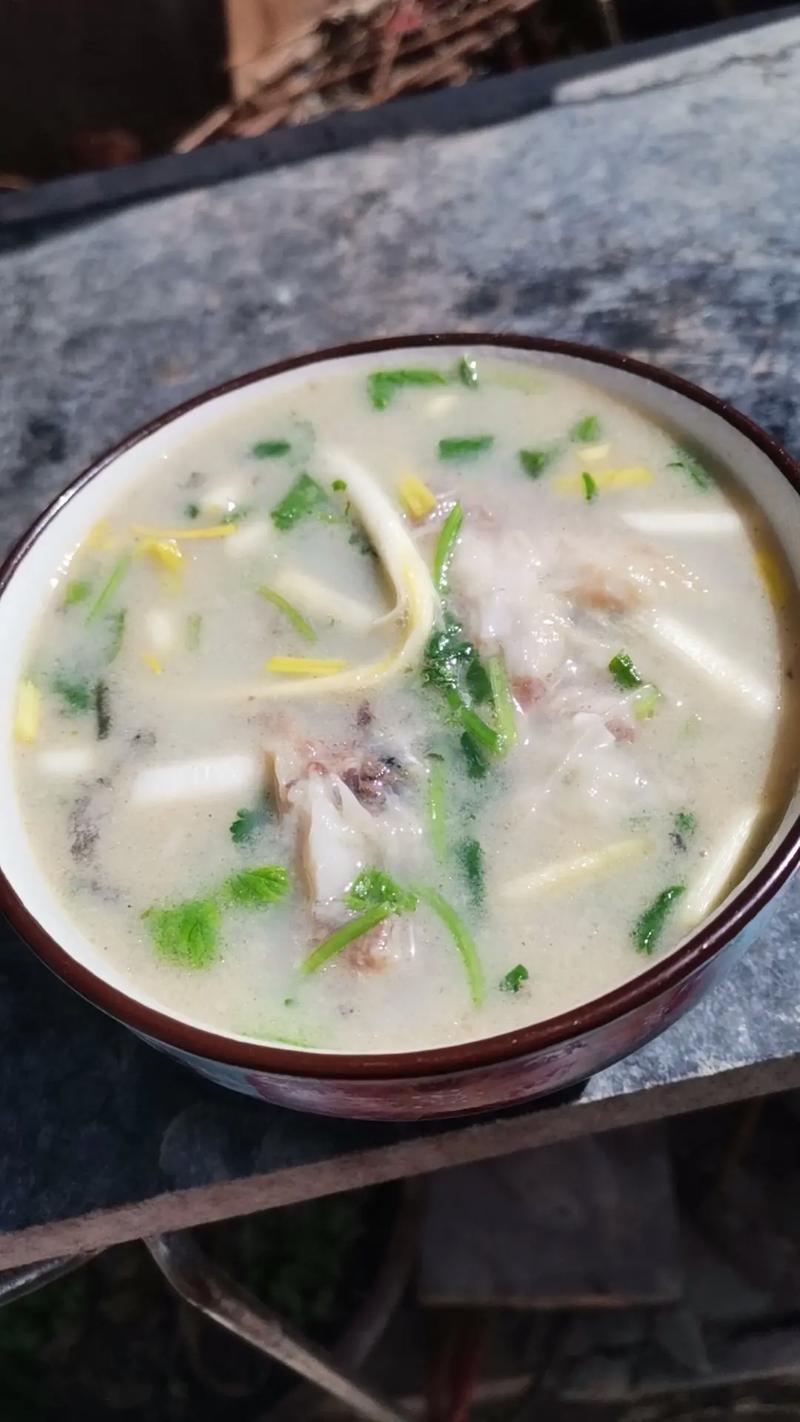 鲤鱼汤家常做法有哪些?-图3 鲤鱼汤家常做法有哪些?-图3