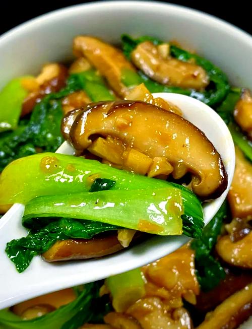 家常香菇油菜怎么做才好吃？-图2