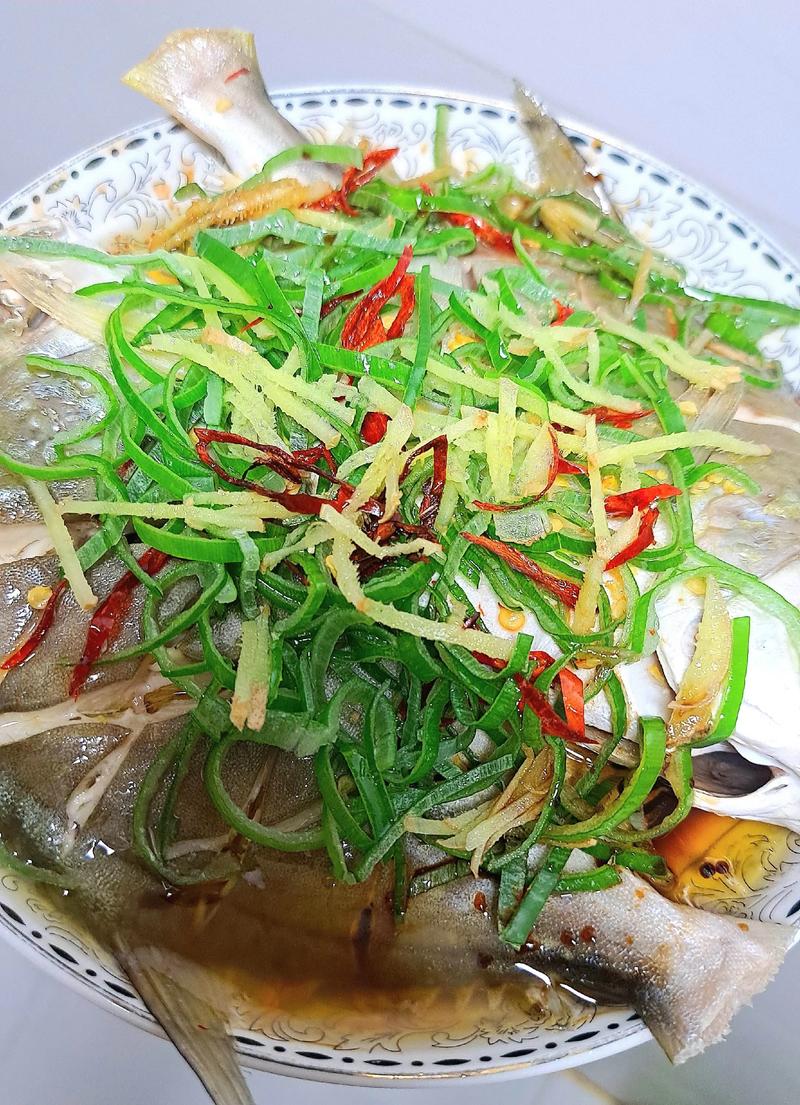 白鲳鱼家常做法有哪些？-图2