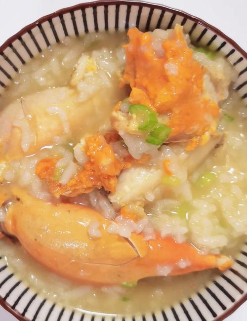 螃蟹海鲜粥怎么做才鲜浓？-图2