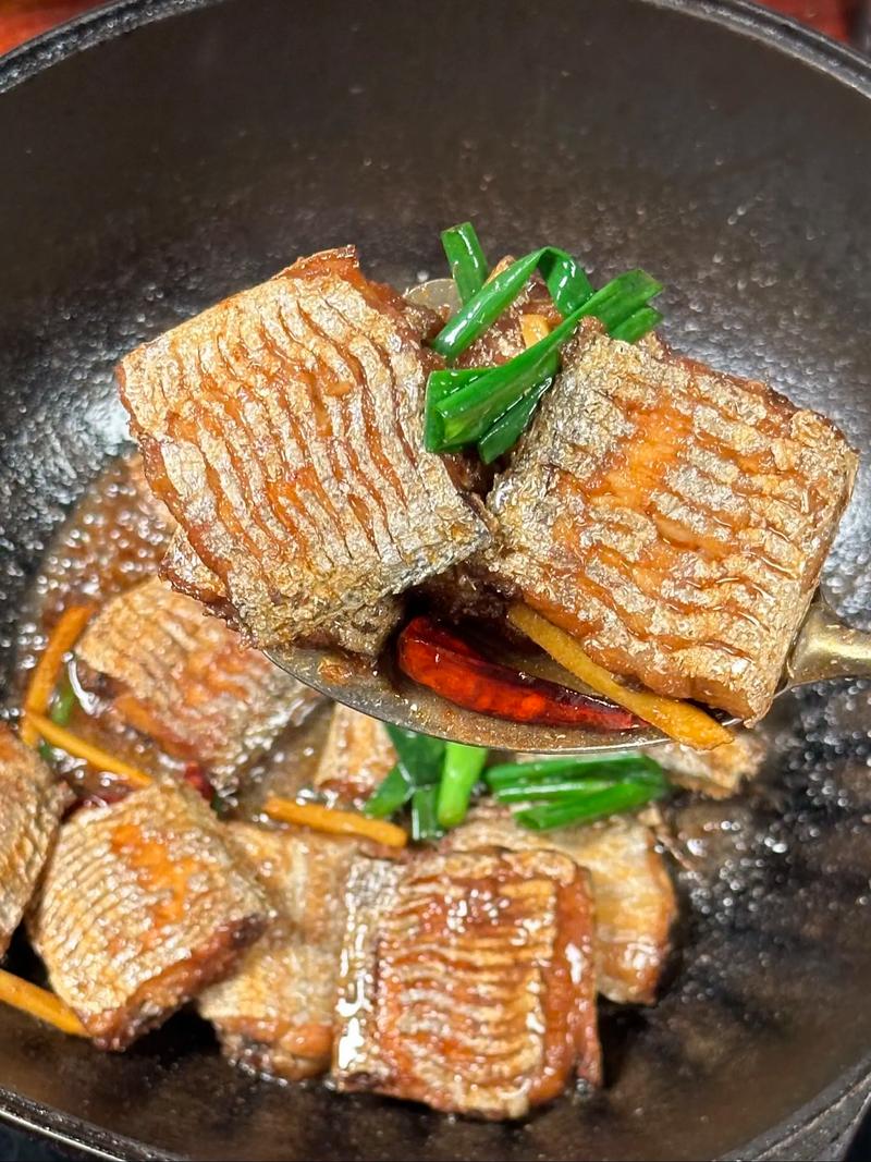 家常红烧带鱼怎么做才入味？-图3