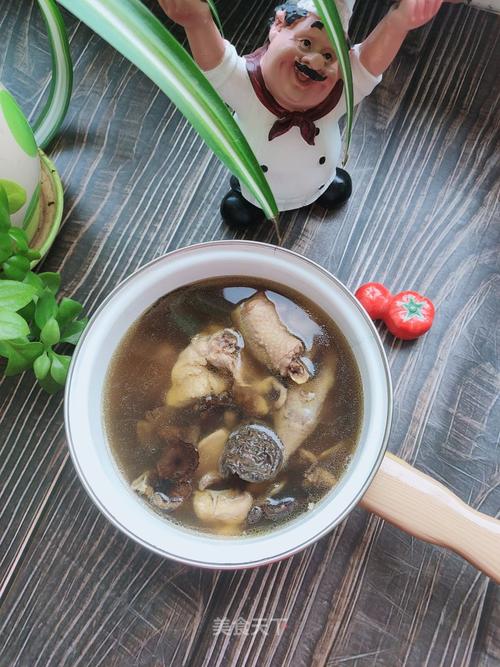 干蘑菇汤怎么做好喝又入味?-图2 干蘑菇汤怎么做好喝又入味?-图2