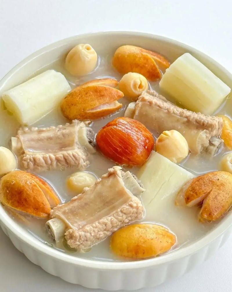 山药烧排骨汤的家常做法-图2