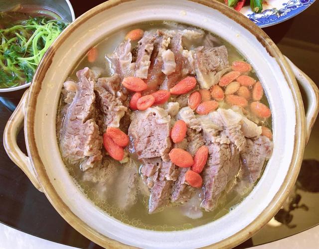 清炖牛肉怎么做才软烂入味？-图2