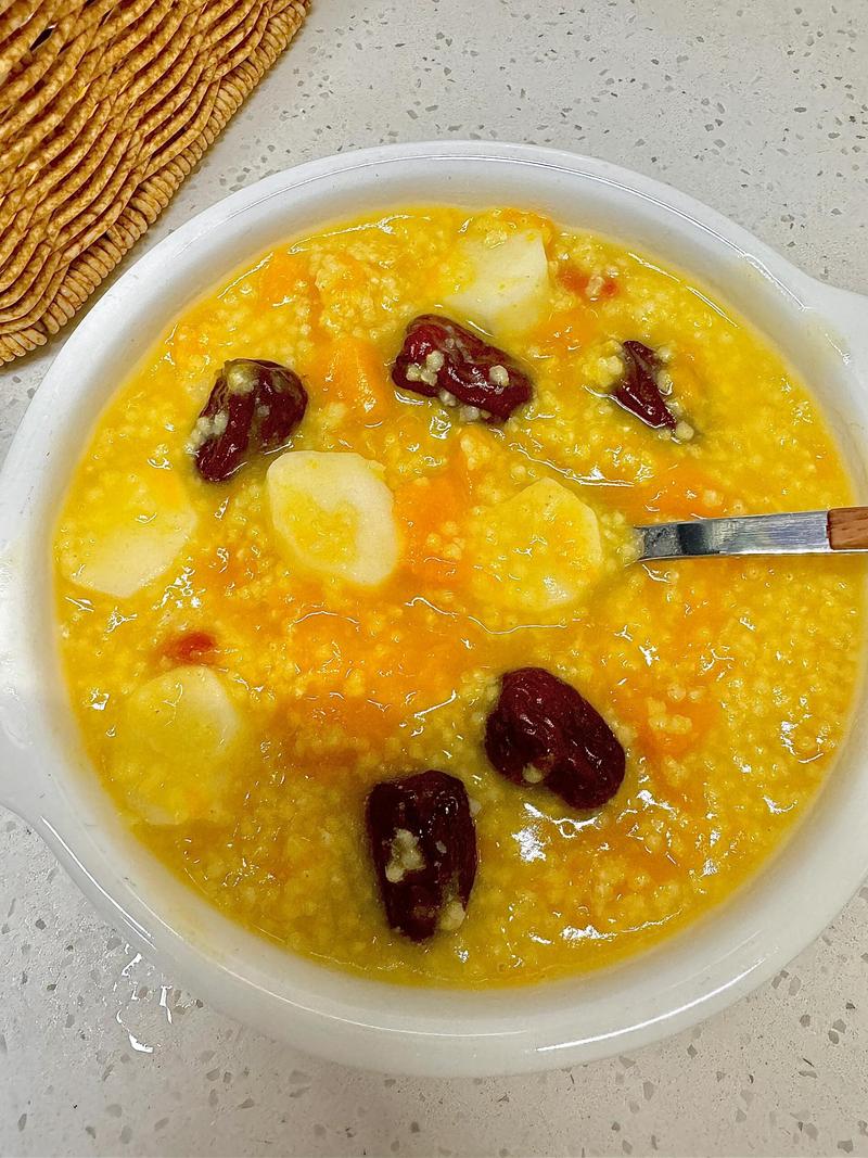 海鲜南瓜粟米粥怎么做？-图3