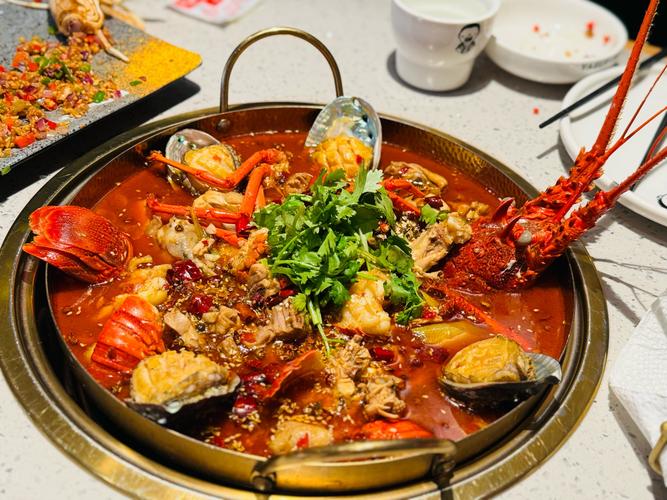 麻辣什锦海鲜锅怎么做？-图2