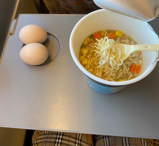 海鲜泡面可以加鸡蛋吗-图3 海鲜泡面可以加鸡蛋吗-图3