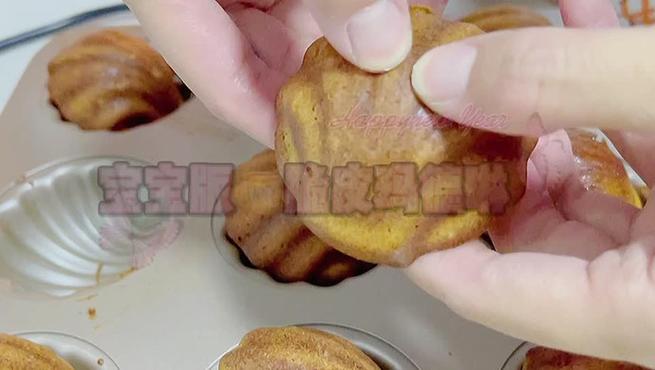 宝宝吃了蜂蜜蛋糕图片-图1