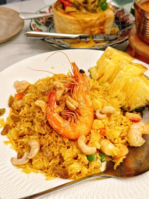 菠萝海鲜饭怎么做?做法有哪些?-图2 菠萝海鲜饭怎么做?做法有哪些?-图2