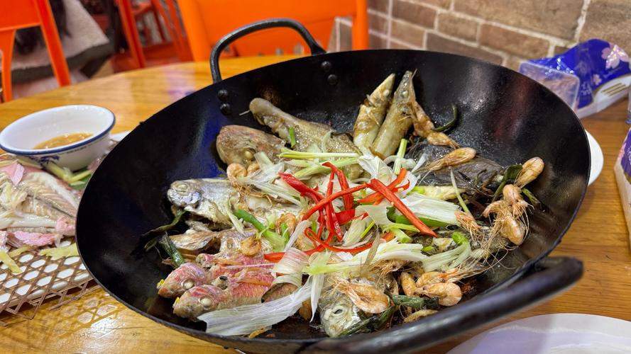 汕头哪里能吃到正宗海鲜杂烩？-图3