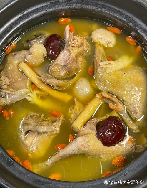 老鸡汤做法大全，家常怎么煲才好喝？-图3