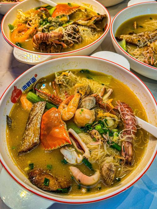 海鲜拼盘酸菜面哪家店最正宗?-图1 海鲜拼盘酸菜面哪家店最正宗?-图1