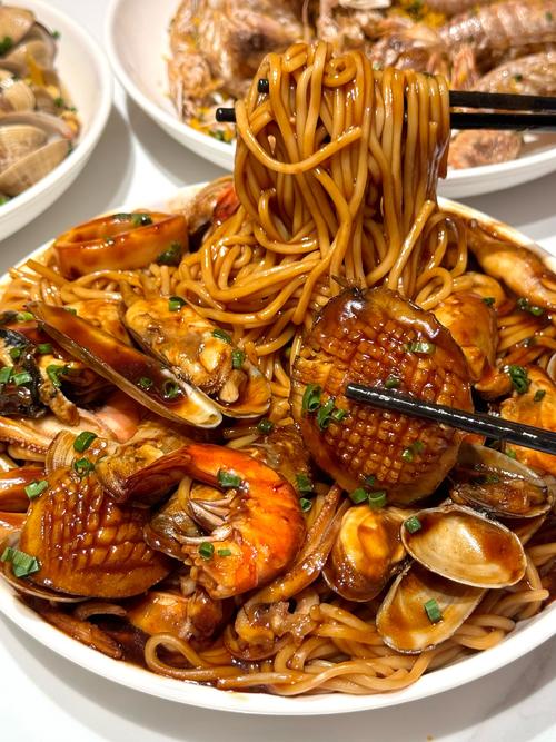 海鲜拼盘酸菜面哪家店最正宗?-图3 海鲜拼盘酸菜面哪家店最正宗?-图3