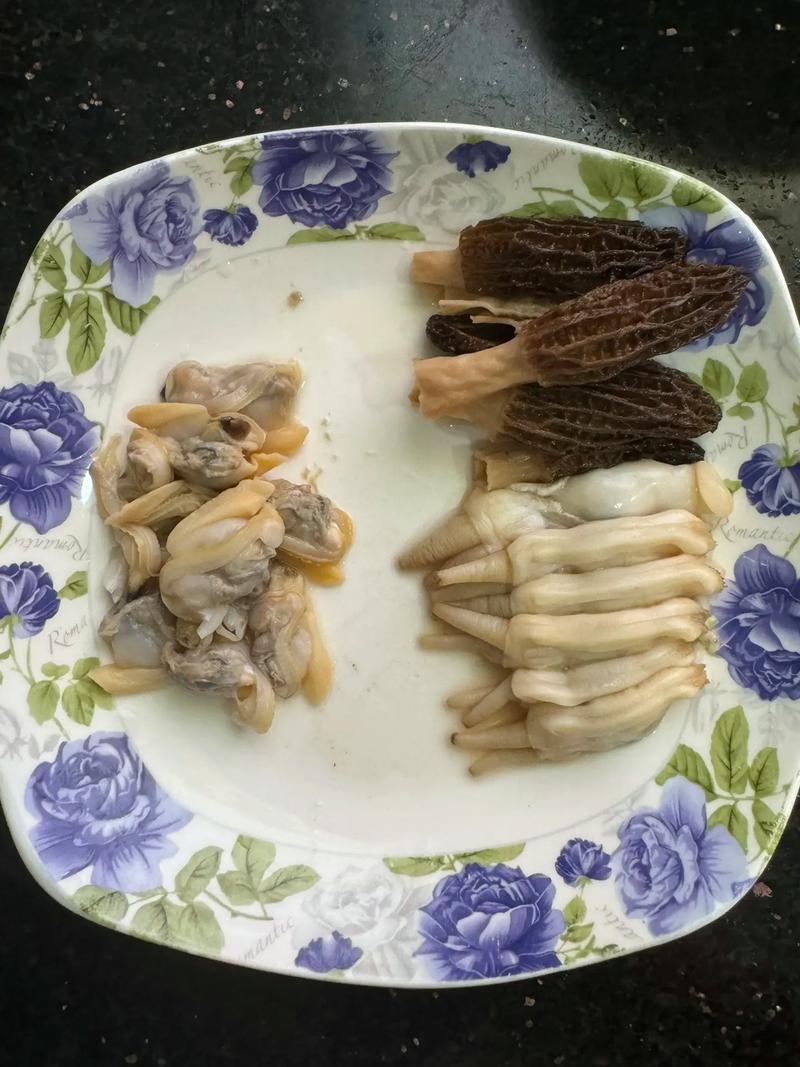 丝瓜海鲜菇怎么做?-图1 丝瓜海鲜菇怎么做?-图1