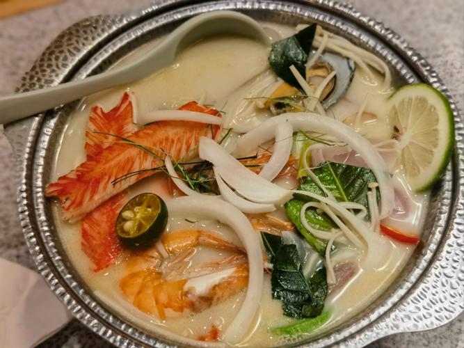 椰汁海鲜煲的做法大全-图2 椰汁海鲜煲的做法大全-图2