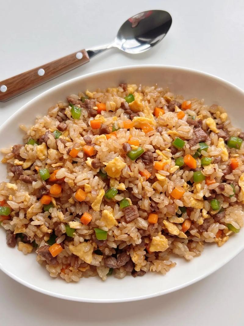 宝宝牛肉炒饭怎么做?营养辅食秘诀是什么?-图2 宝宝牛肉炒饭怎么做?营养辅食秘诀是什么?-图2