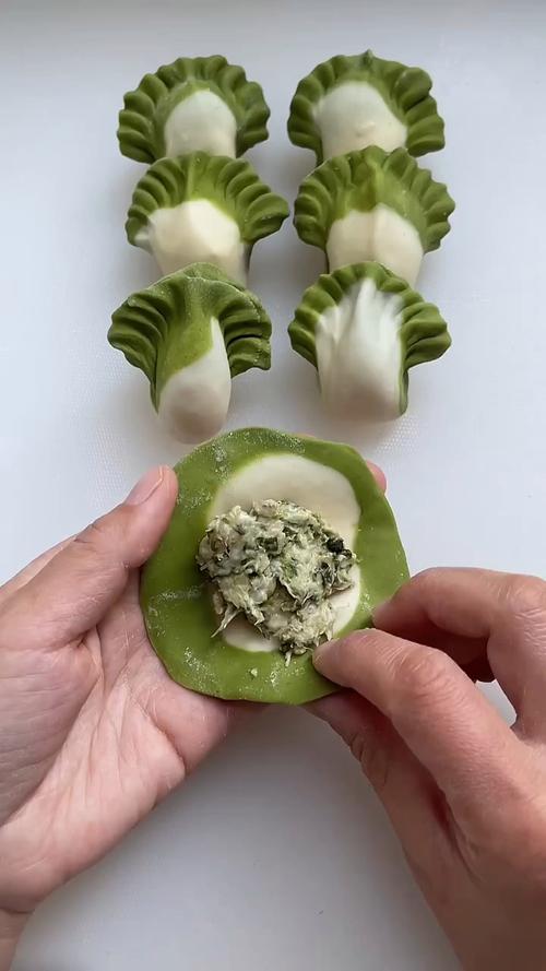 白菜海鲜包饺子，海鲜怎么处理才不腥？-图1