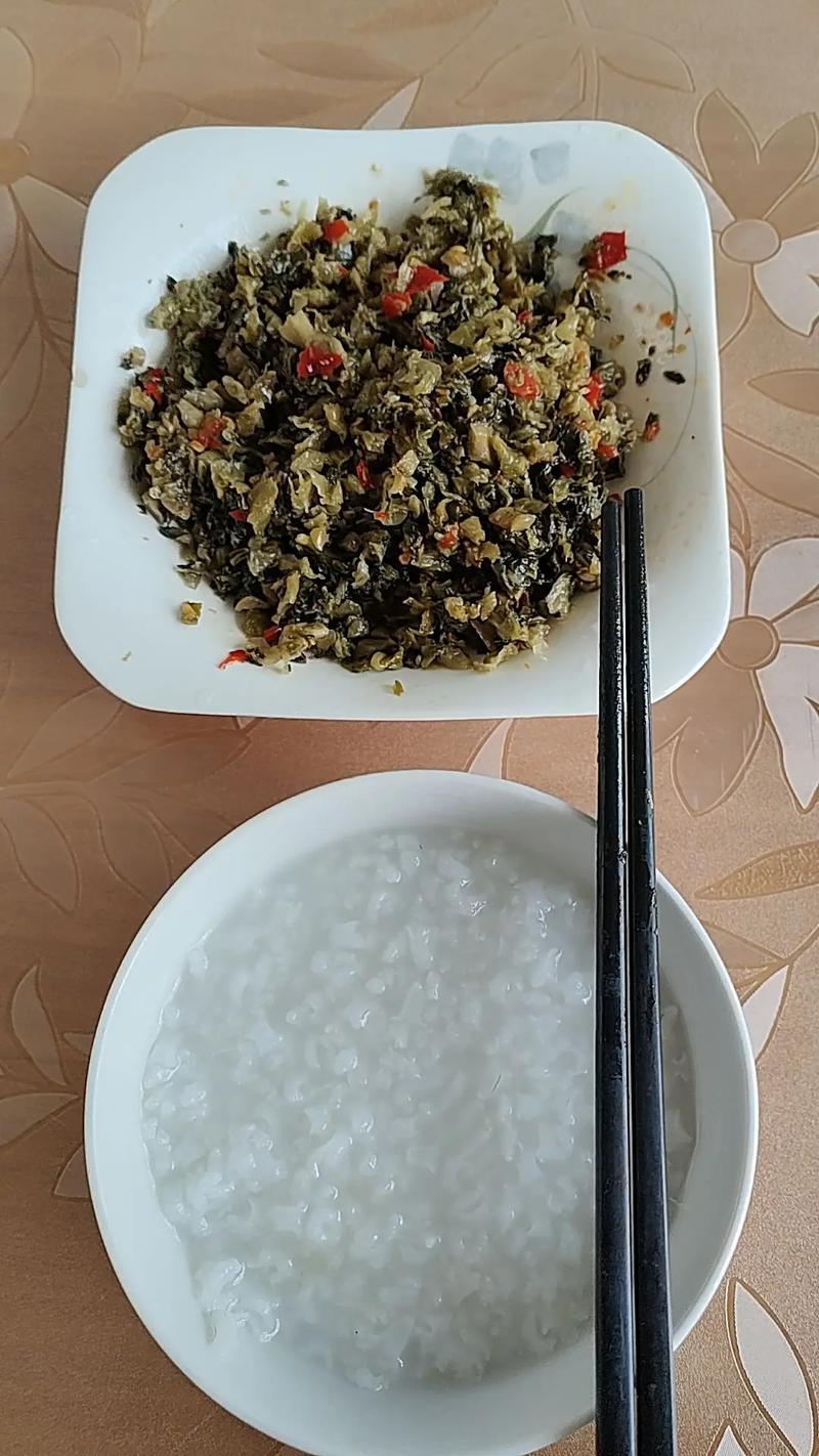 酸菜粥家常做法有哪些?-图1 酸菜粥家常做法有哪些?-图1
