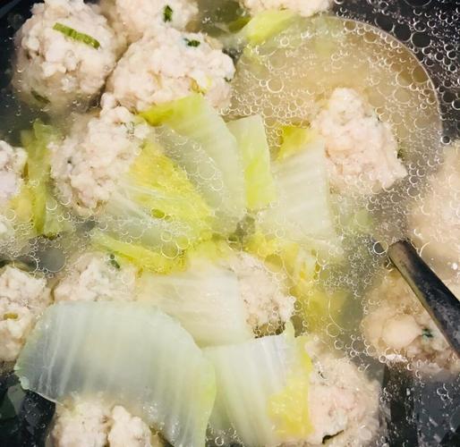 宝宝白菜肉丸怎么做?简单美味做法有哪些?-图1 宝宝白菜肉丸怎么做?简单美味做法有哪些?-图1