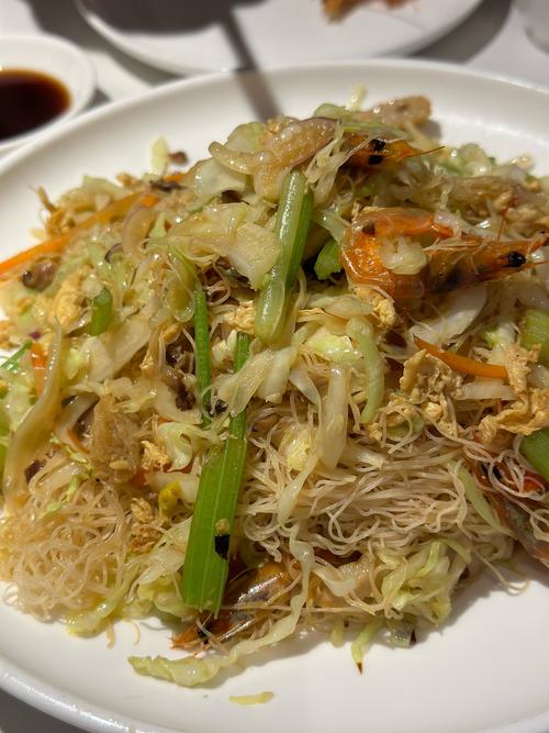 海鲜炒米粉的正宗做法-图1