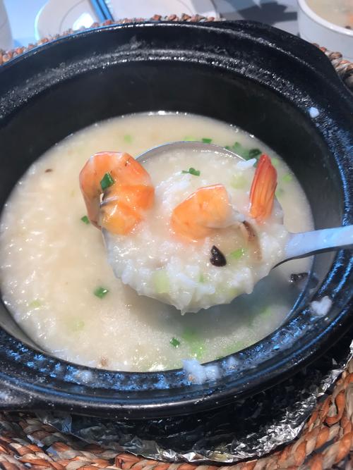 扇贝大虾海鲜粥的做法-图1